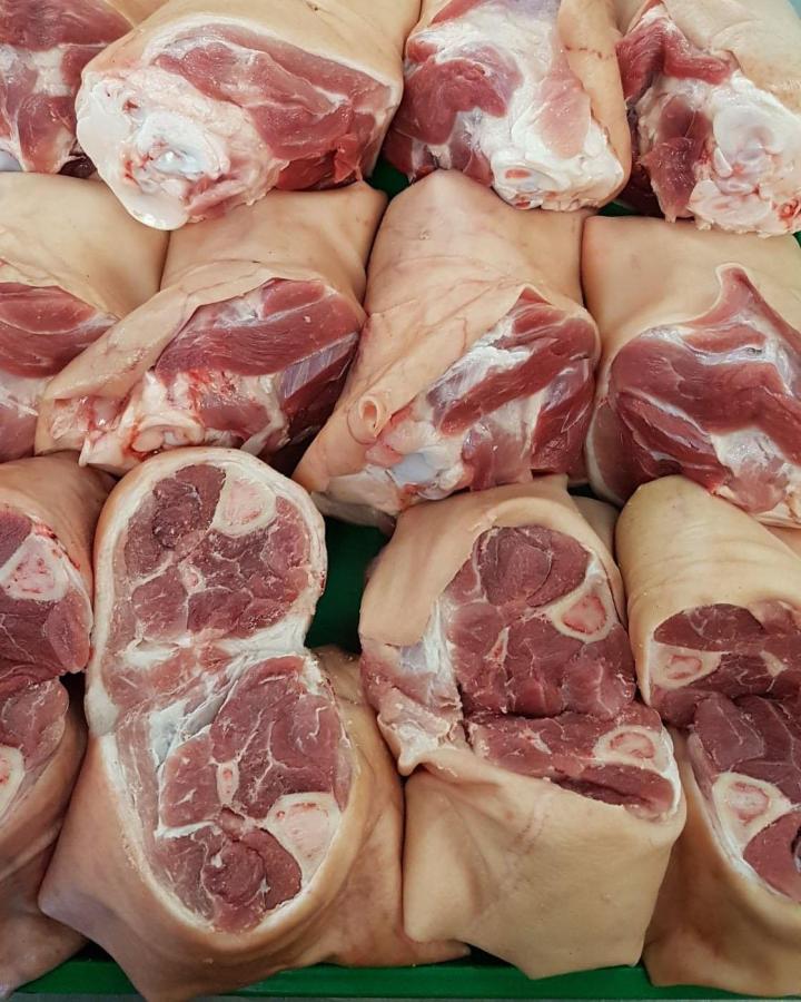 Des viandes fraîches personnalisables selon vos recettes préférées mises à votre disposition dans notre boucherie à L'Orignal